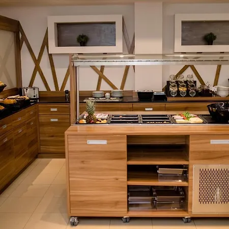 Πανσιόν Luxury Bellevue