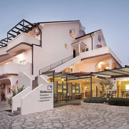 Πανσιόν Luxury Bellevue 4*