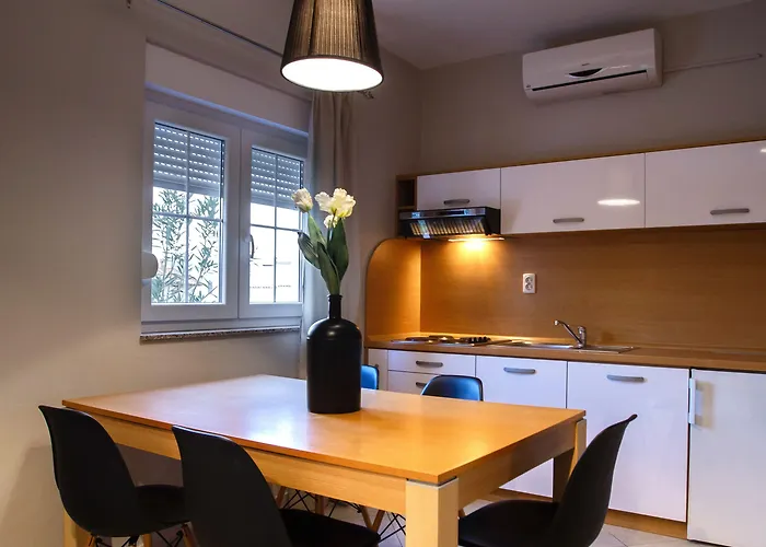 Πανσιόν Luxury Bellevue Lopar