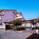 Luxury Bellevue Pensjonat Lopar