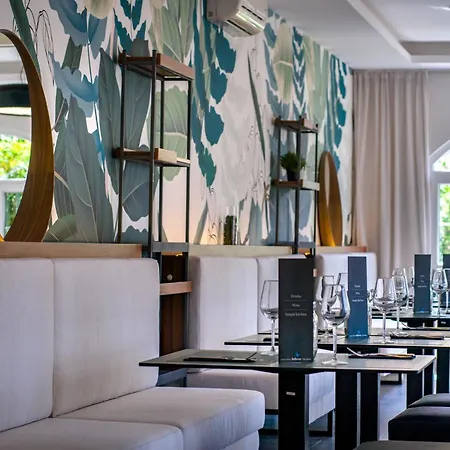 Luxury Bellevue 게스트하우스 4*