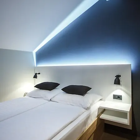 Luxury Suites Bellevue