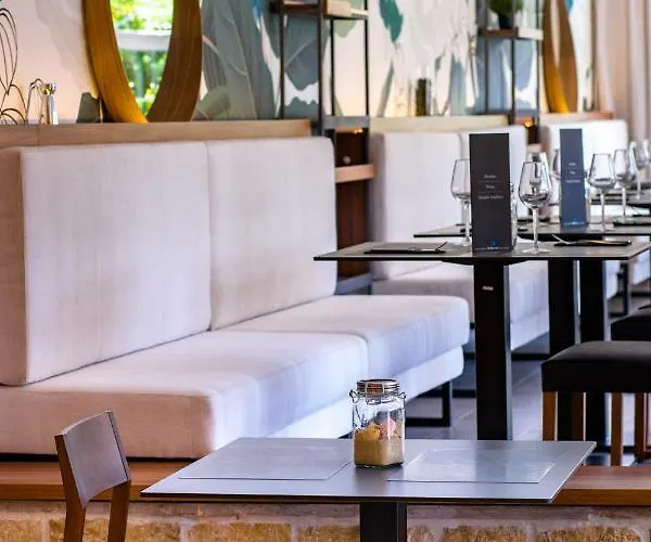 Luxury Bellevue 4* Lopar